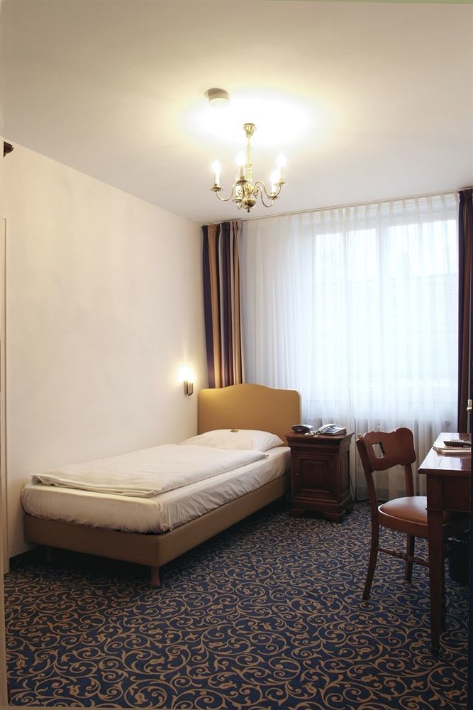 & Backmulde Hotel 3*